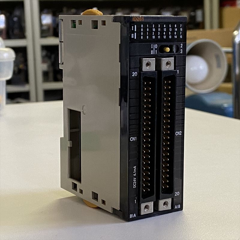 CJ1W-ID261,DC入力ユニット,24VDC 4mA,オムロン(OMRON) - 3496