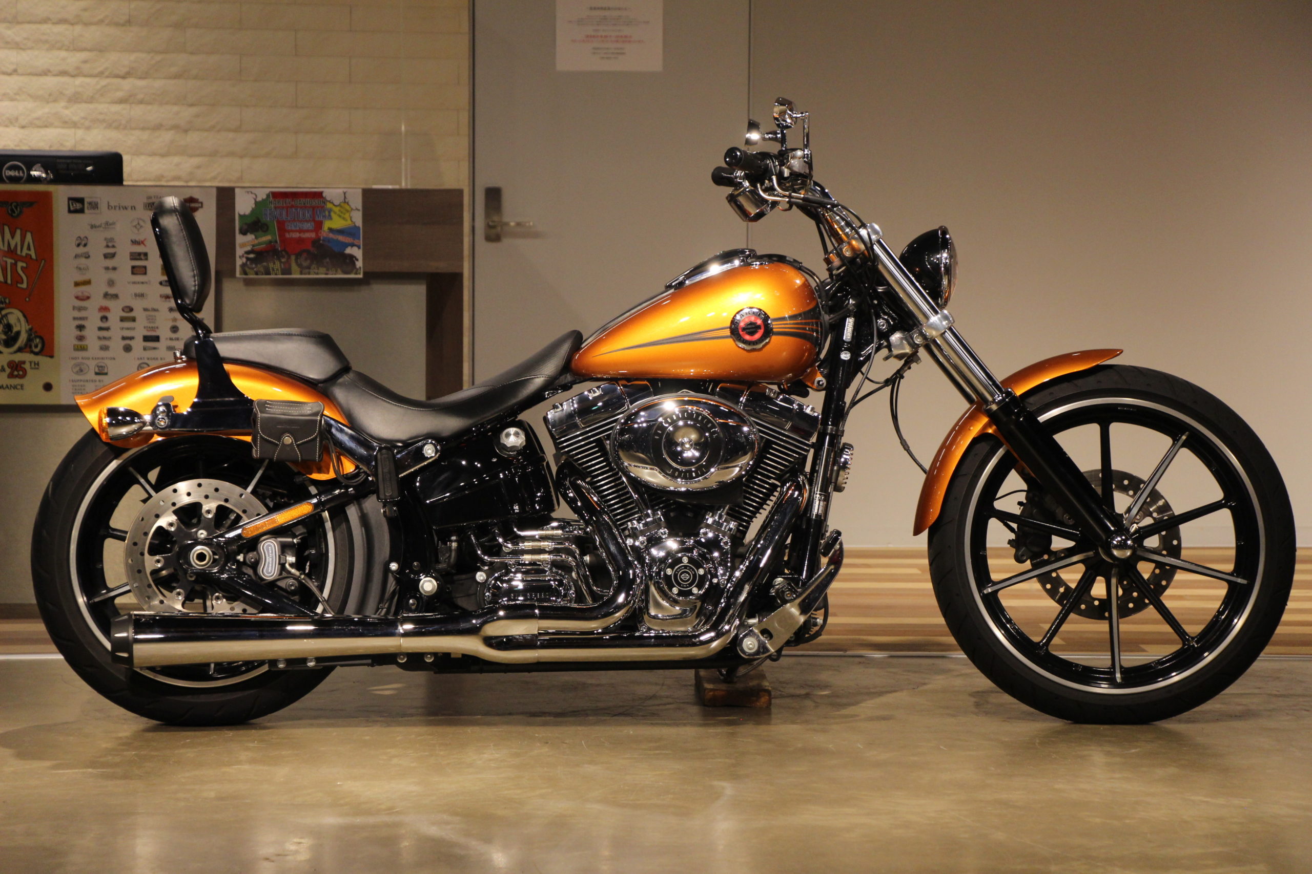 ☆【良品/希少】07-16 FXSB ブレイクアウト 北米仕様 マフラー 2026年