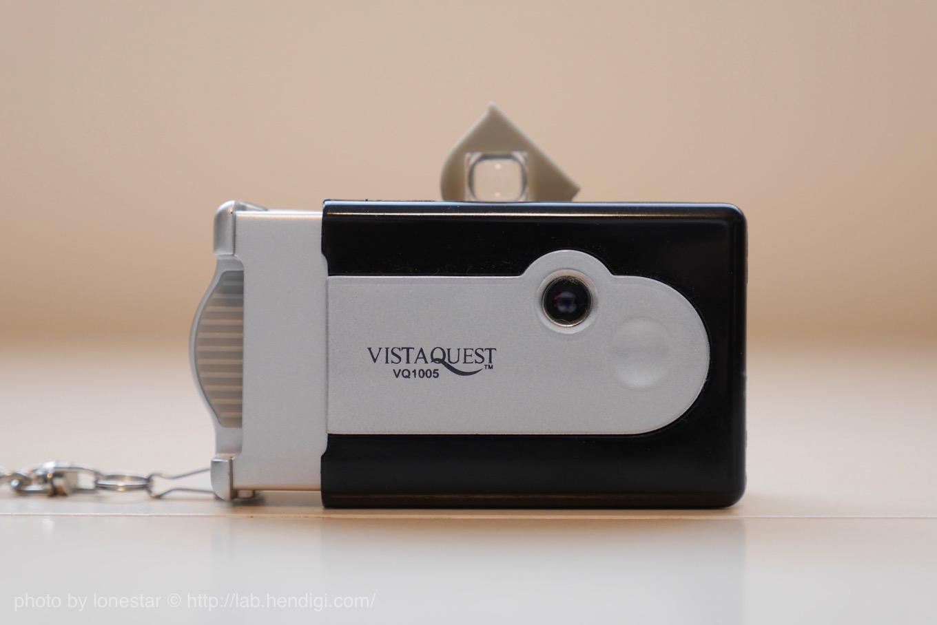 VISTAQUEST VQ1005（2006年型）LOMOっぽい写真が撮れると人気だった
