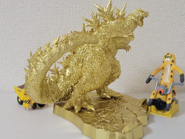 ドンキ限定のゴジラのモバイルスタンド買ってきたぞ！！ ｜ ヒーローNEWS
