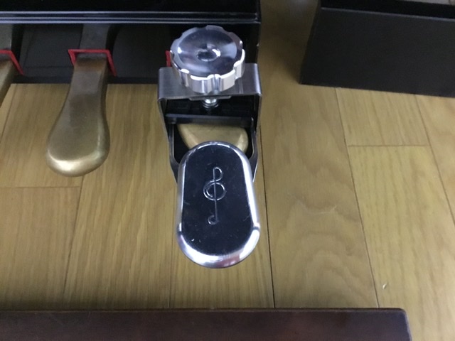 新しいペダル…リトルピアニスト – 百合ヶ丘 陽だまりピアノ教室