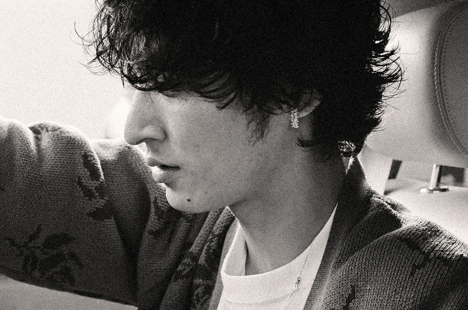 BlackEyePatchが複合イベントロゴで覆う名作チェアや初ピアスも