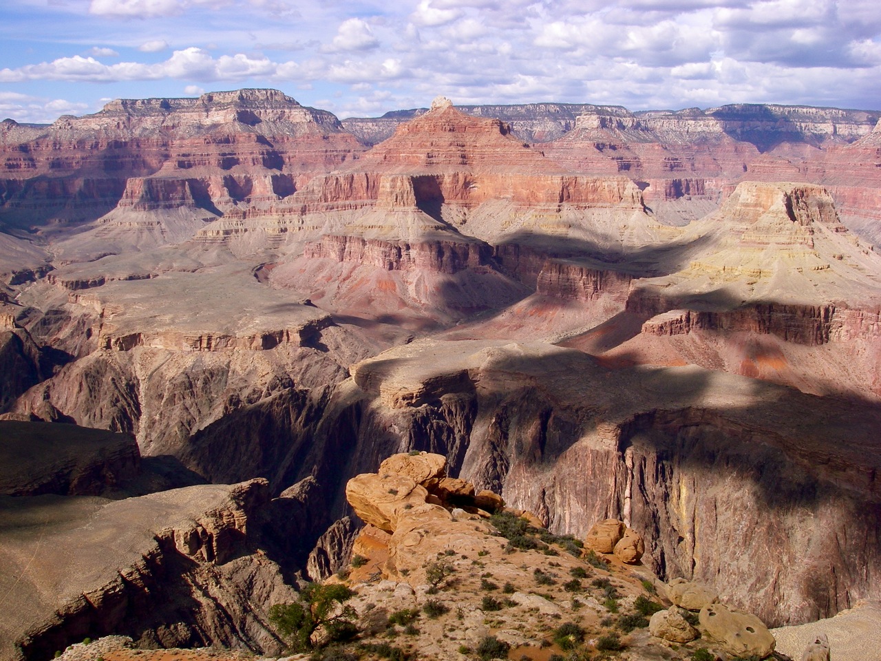 The Battleship - Grand Canyon, AZ | HikeArizona