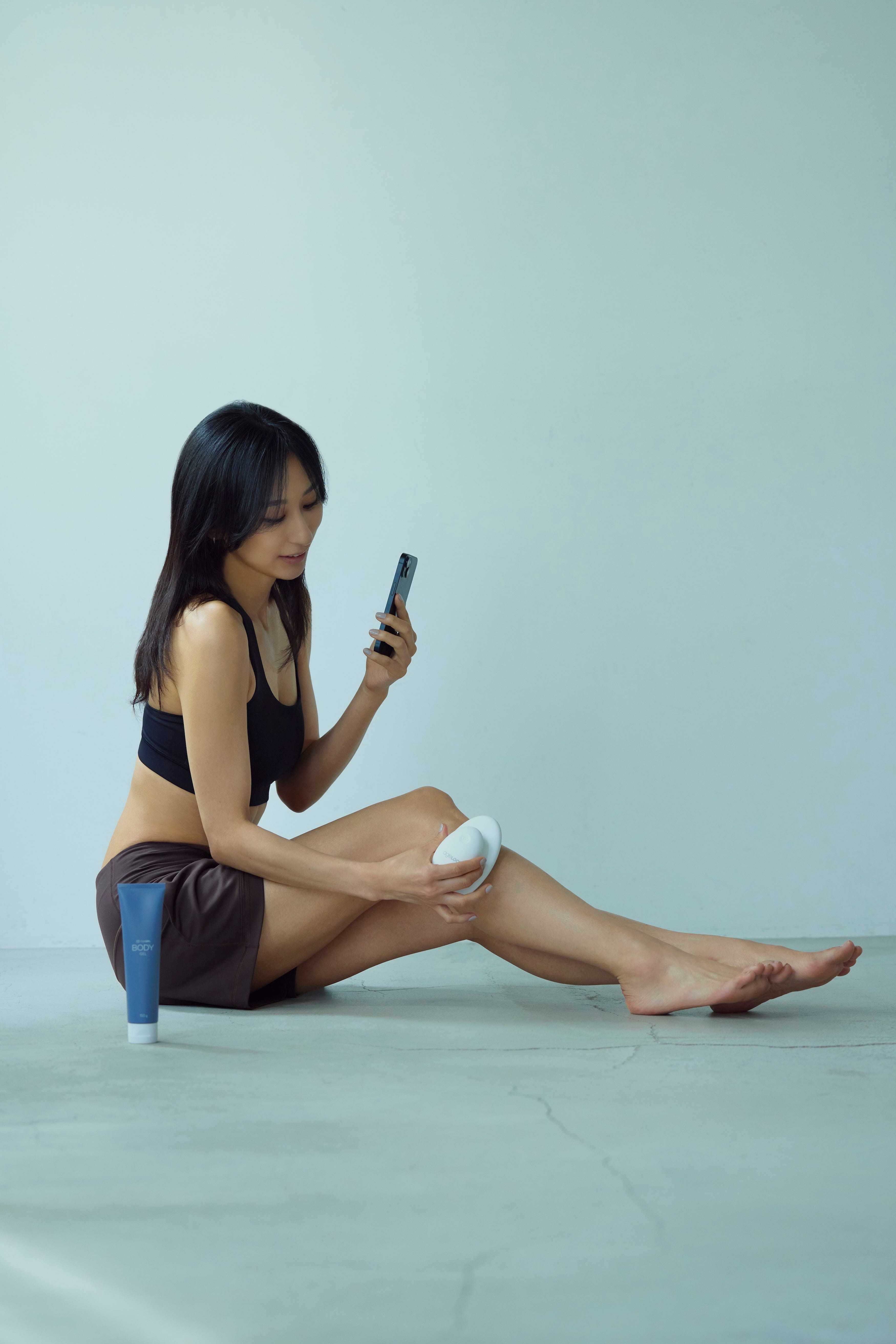 浅田舞のめぐりのいいカラダを支えるニュースキンの美容機器