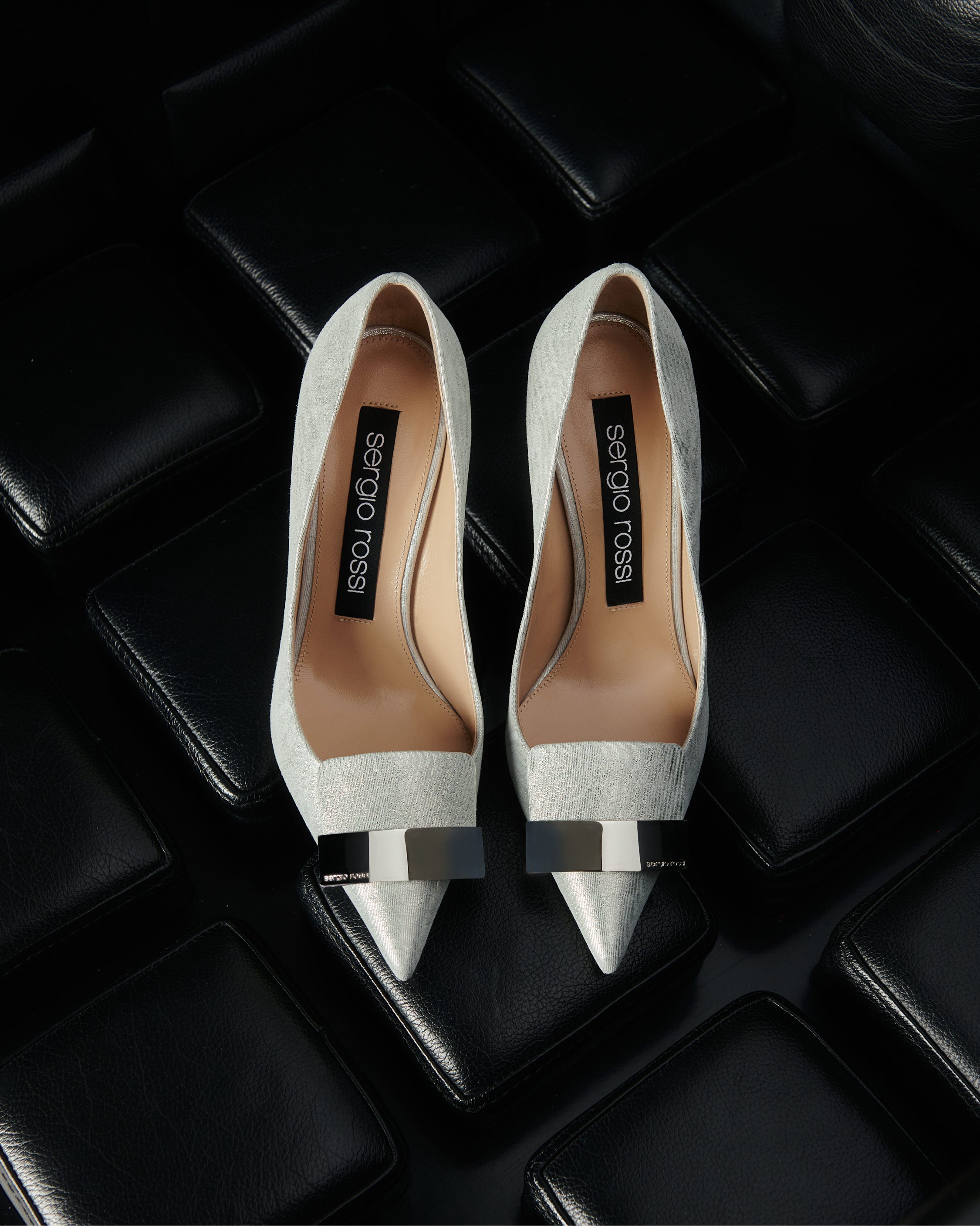 90sの名作シューズをモダンに再解釈！ 「セルジオ ロッシ」で始める春支度