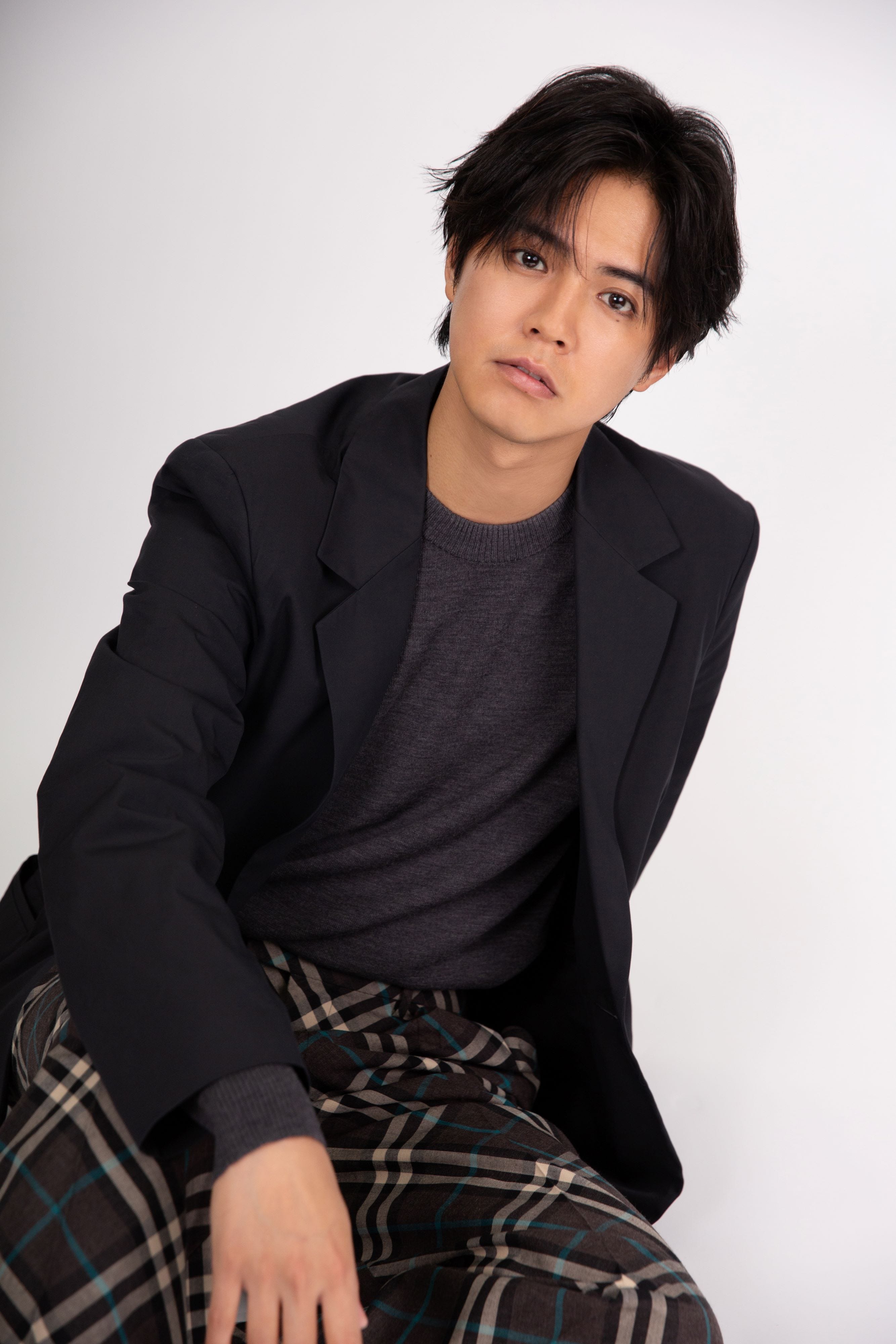 片寄涼太、初のソロシングルで魅せる新たな一面──30歳の節目に挑む新境地