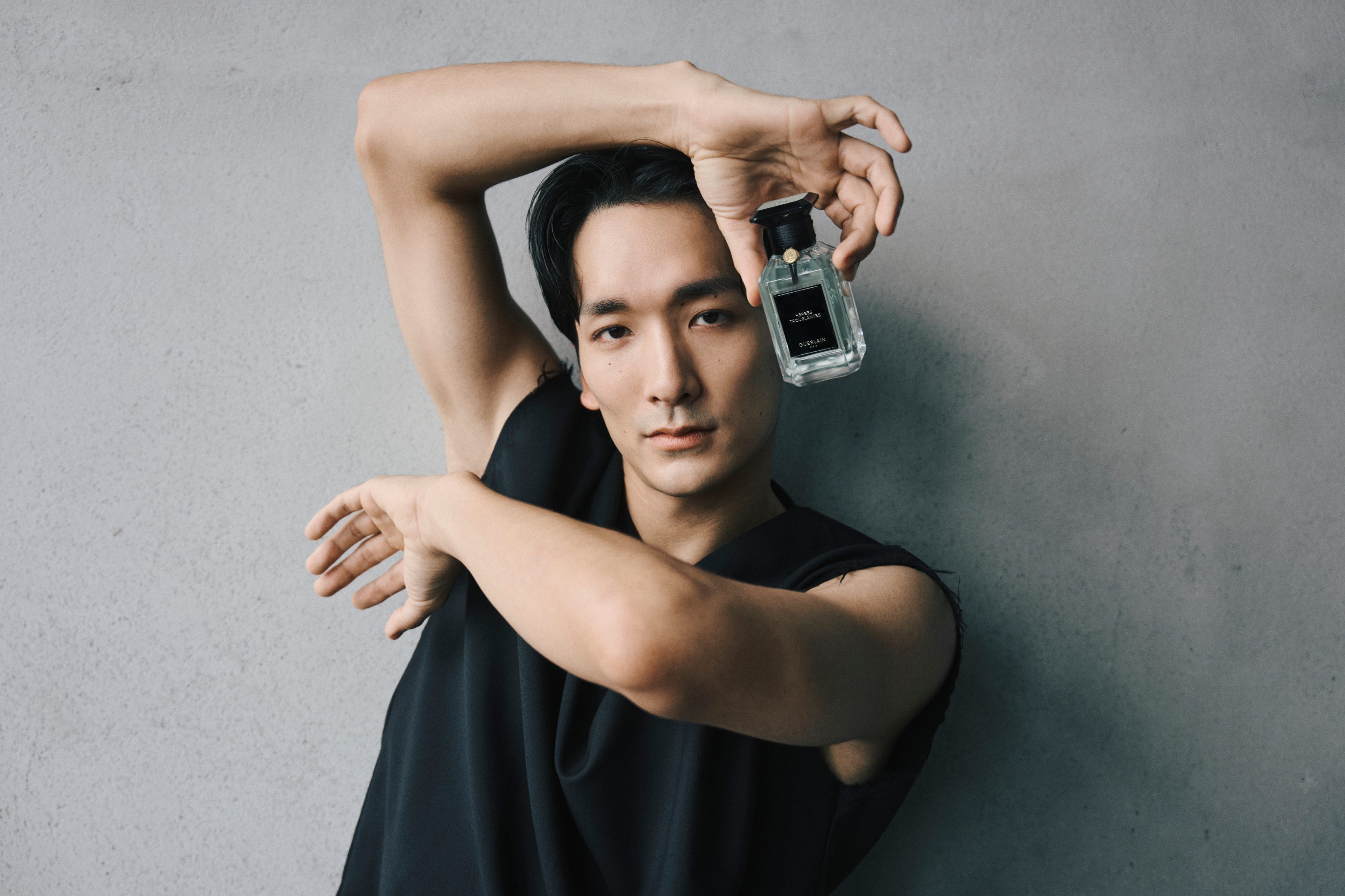 洗顔時間を有効活用！ ニュースキンの美顔器で夏の肌ケアに新たな一手