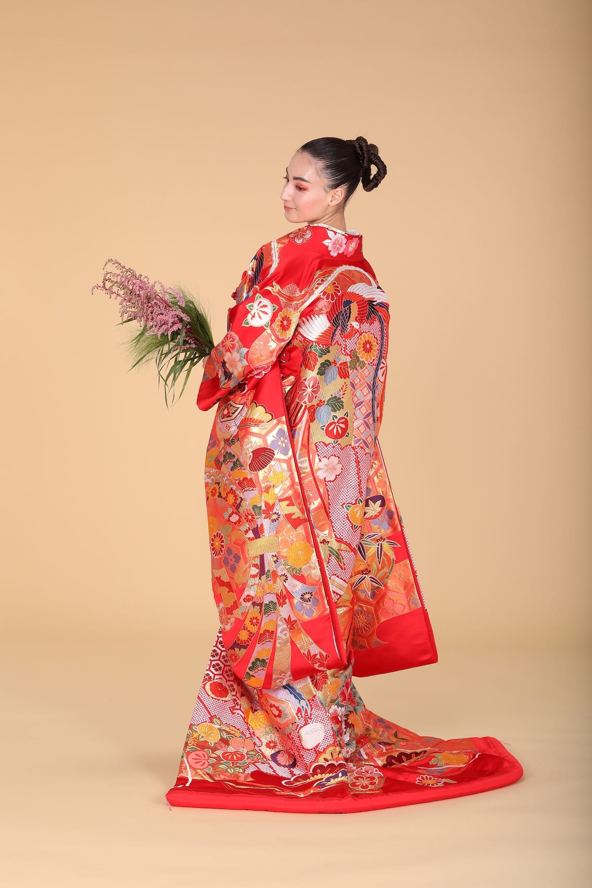 色打掛、和装ウエディング】不動の人気No.1 赤の打掛カタログ