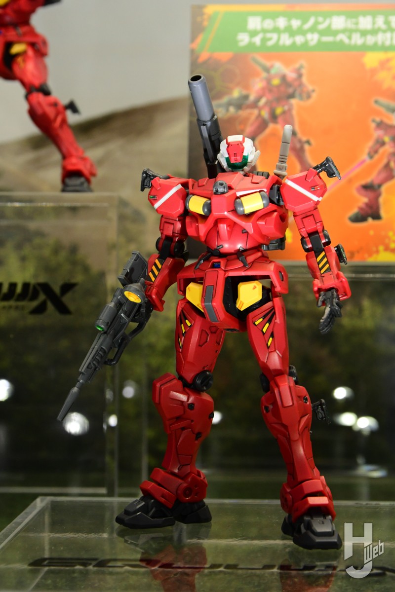 最新ガンプラ「赤いガンダム」や「軍警ザク」「軽キャノン」や「マチュ