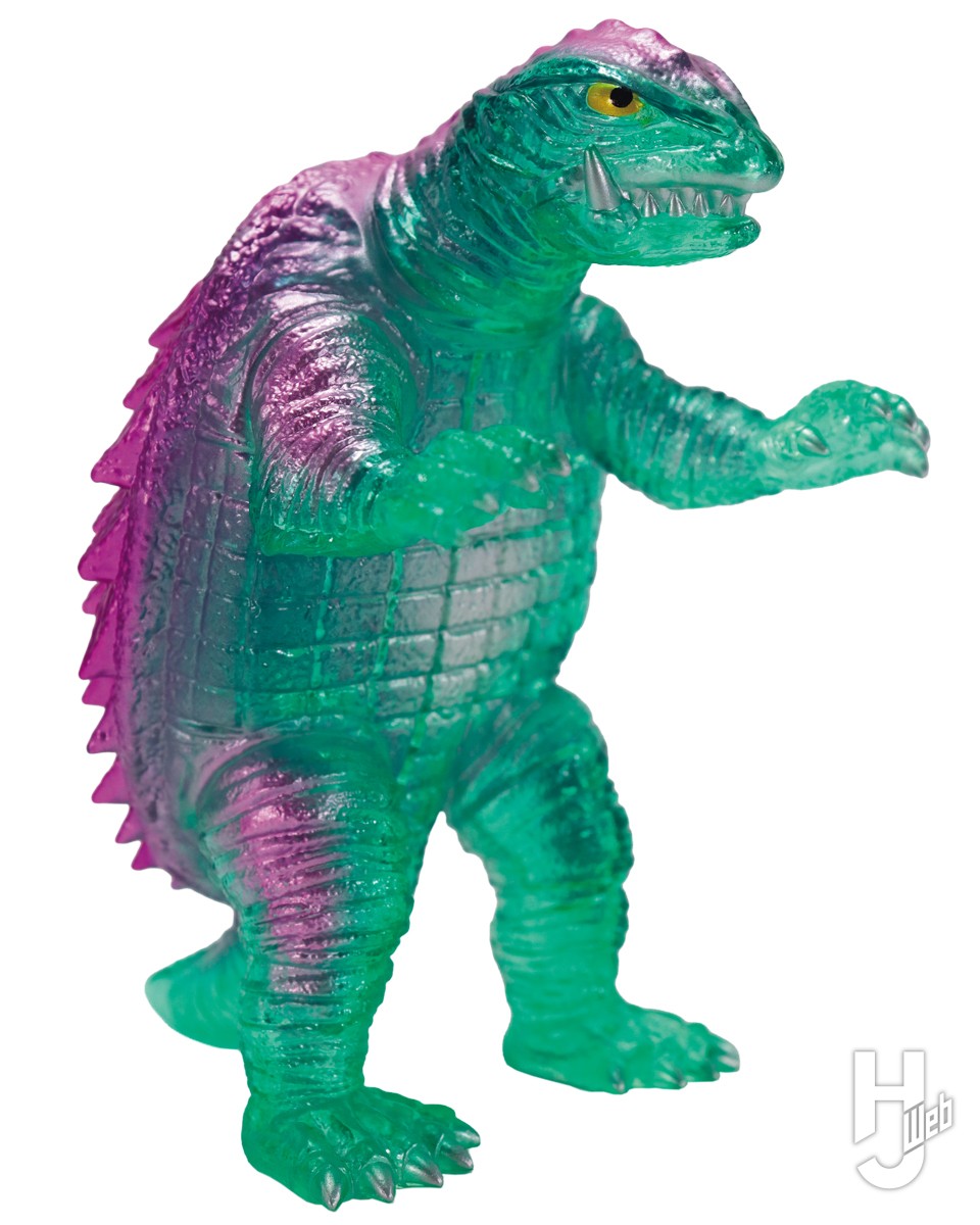 ガメラ」シリーズのソフビが怒涛の新作ラッシュ！クリアー成型