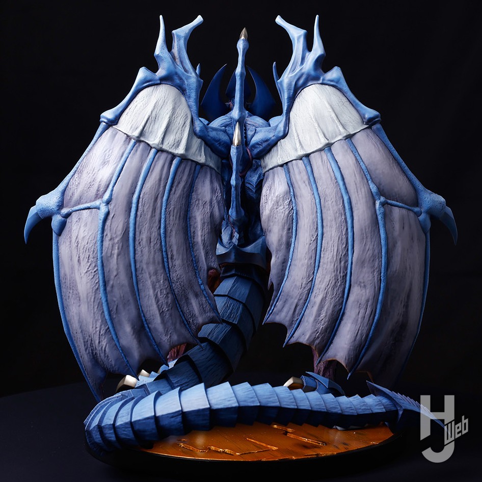 全高約38cmのビッグサイズで三幻魔の頂点、幻魔皇ラビエルが満を持して