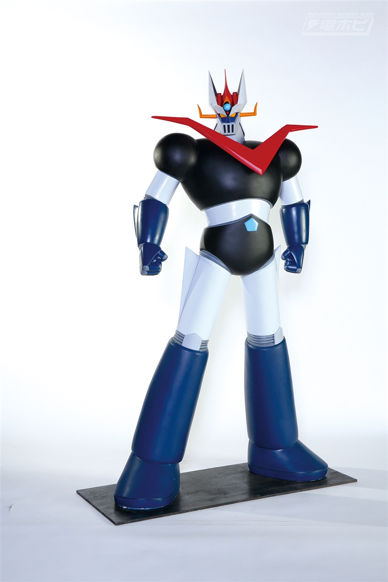 でかい！190cmのグレートマジンガーやデビルマンの等身大ソフビが