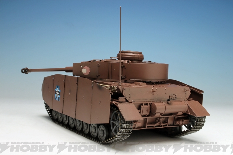 1/35 Ⅳ号戦車D型改（H型仕様)」＆「1/35 パンターG型 黒森峰女学園