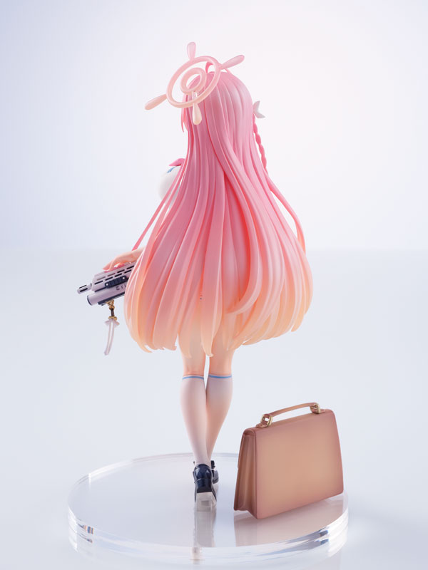 制服姿と水着姿を再現可能！『ブルーアーカイブ』抜群のスタイルを