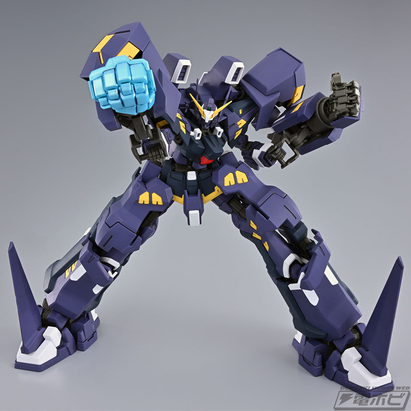 グラビティ・ソード形態へ変形可能！『スーパーロボット大戦OG