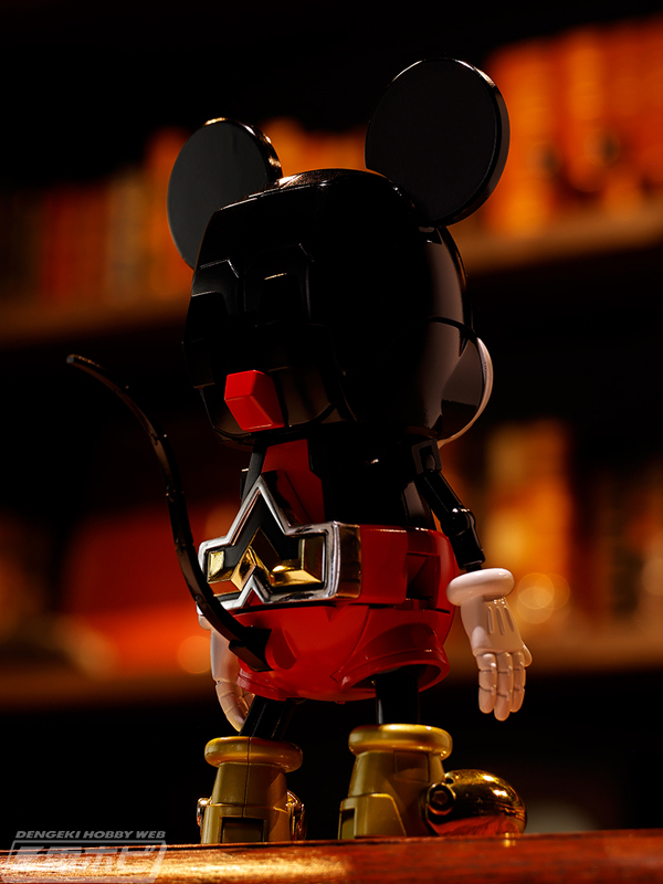 ディズニー」ミッキーマウスが超変形してリアルロボットに！大河原邦男