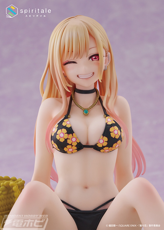 採寸を迫るシーンのドキッとするような表情とポーズを再現！『着せ恋