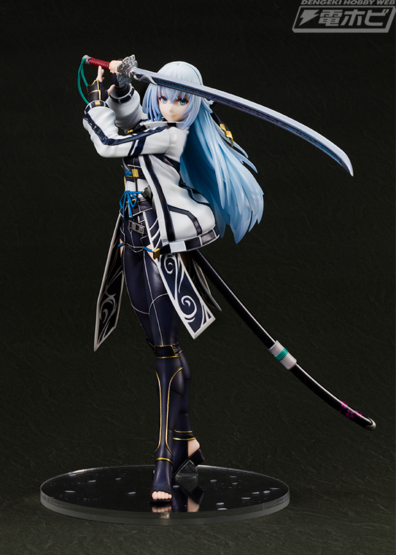 軌跡シリーズ』シズナ・レム・ミスルギが漆黒の大太刀「暁鴉」を構えた