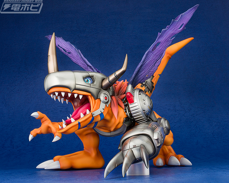 メタルアーマーとマッシブなボディのコントラストが素晴らしい