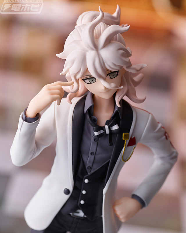 ダンガンロンパ』狛枝凪斗がシリーズ10周年を記念したドレスアップ姿で