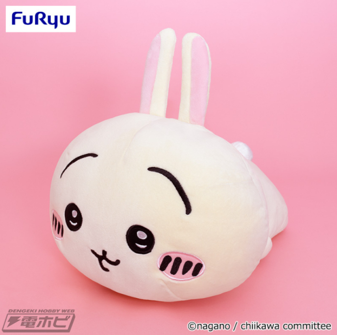 ちいかわ』寝そべるうさぎに癒される「だららんBIGぬいぐる」と