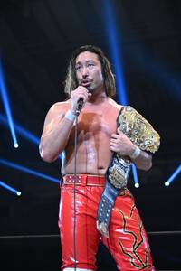 中邑真輔、LAナイト破り「WWE US王座」奪還…来年元日「ノア