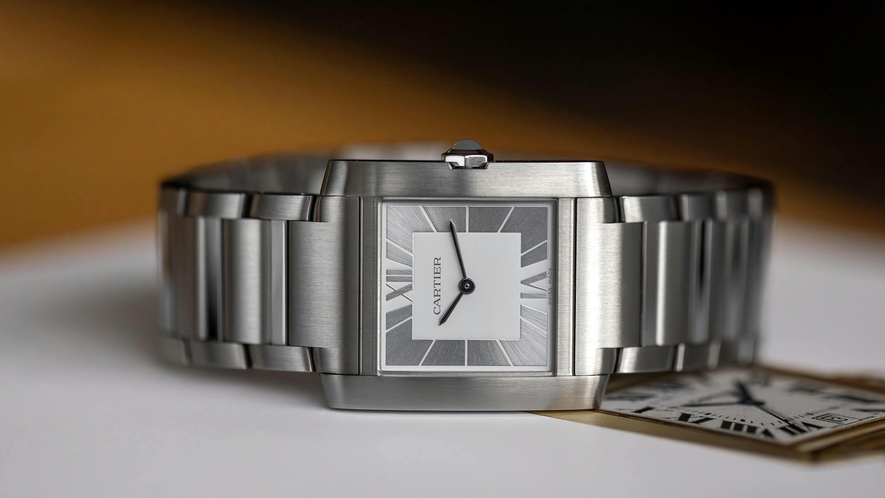 Hands-On: カルティエ タンク フランセーズ 日本限定モデルを