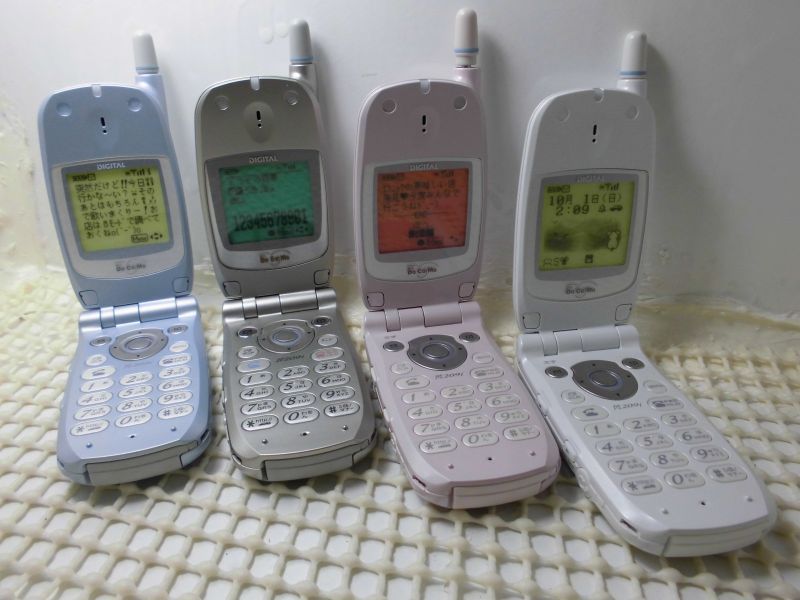 NTTドコモ N209i モックアップ - モックセンター