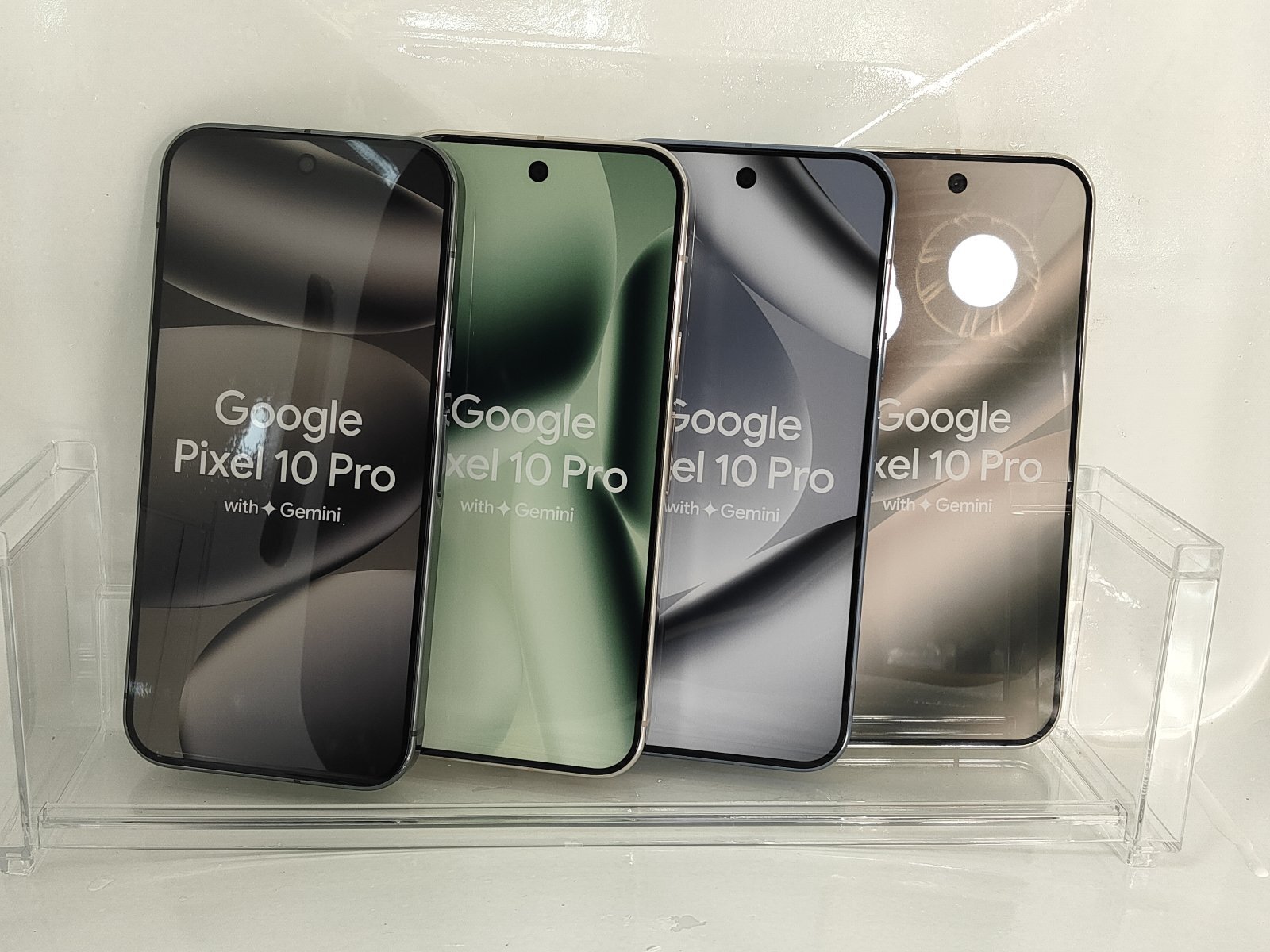 Google Pixel10 PRO モックアップ - モックセンター