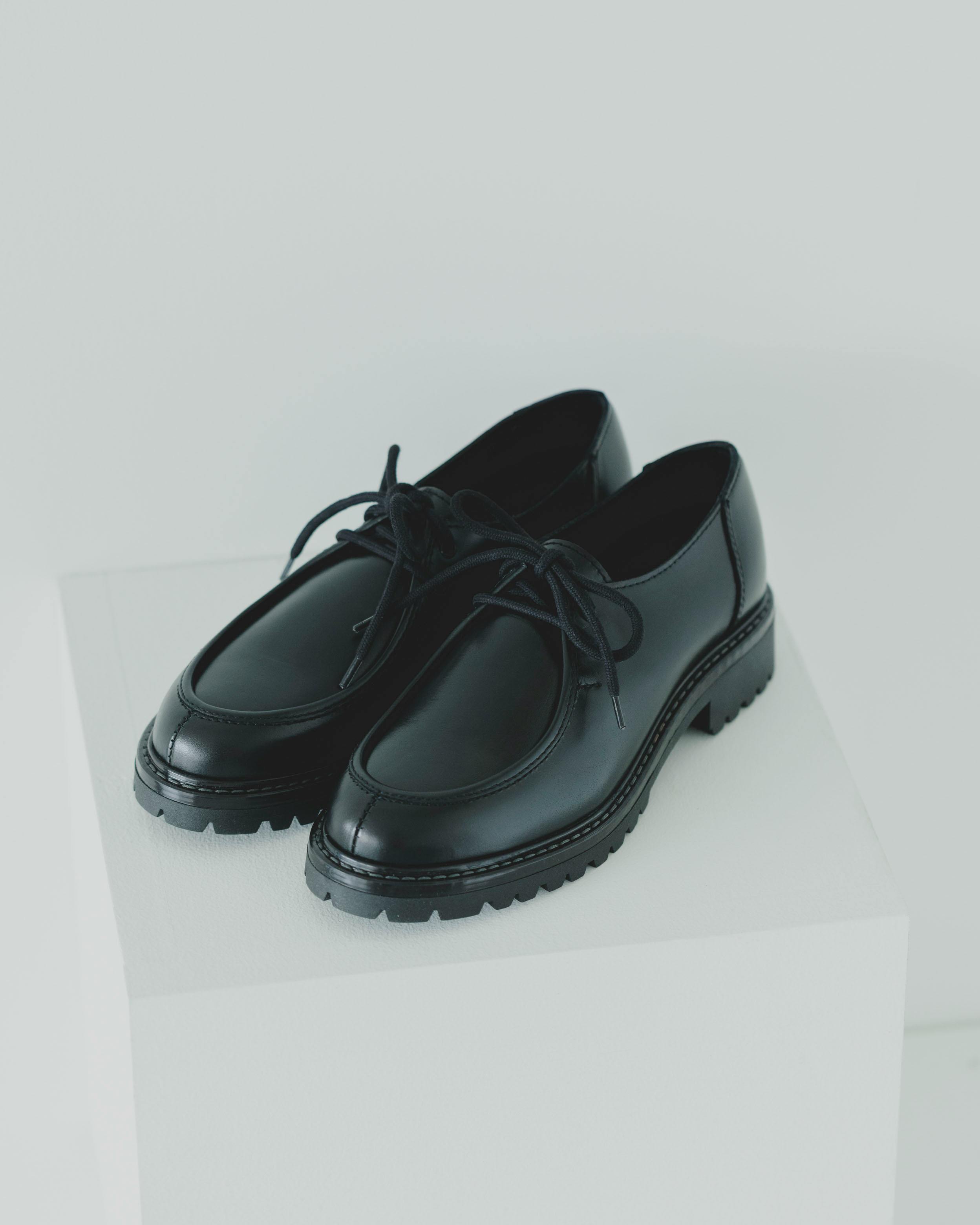 着用レビュー】ENESSのチロリアンシューズをスタッフ4名が履いてみまし