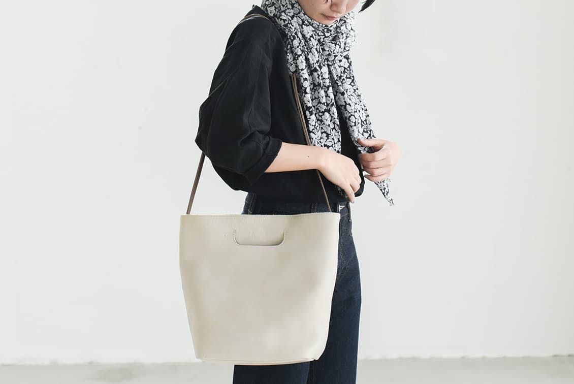 アンサのレザートートバッグ/Ense - 北欧、暮らしの道具店