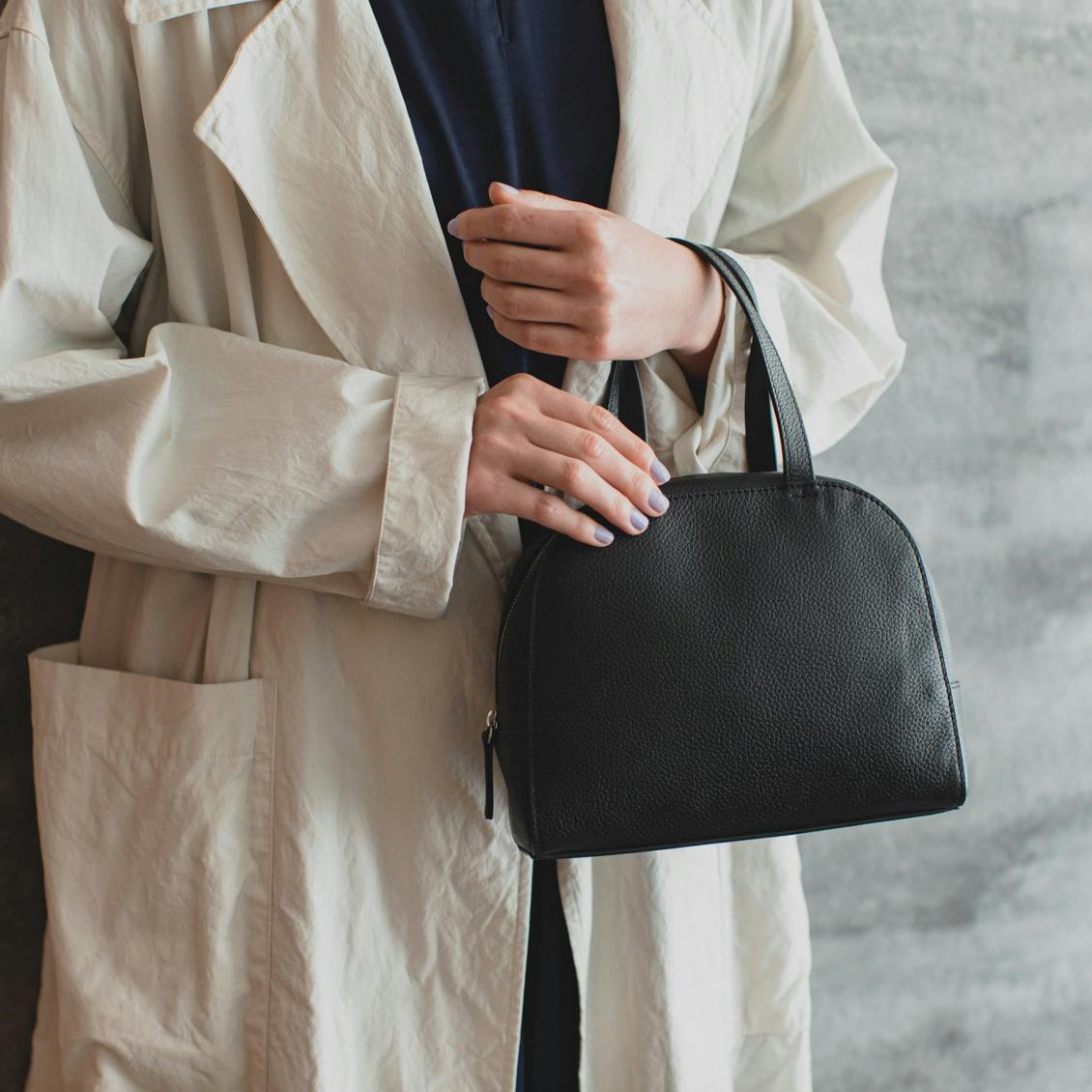 装いを、ちょっと特別に」レザーのミニハンドバッグ / ボストン - 北欧