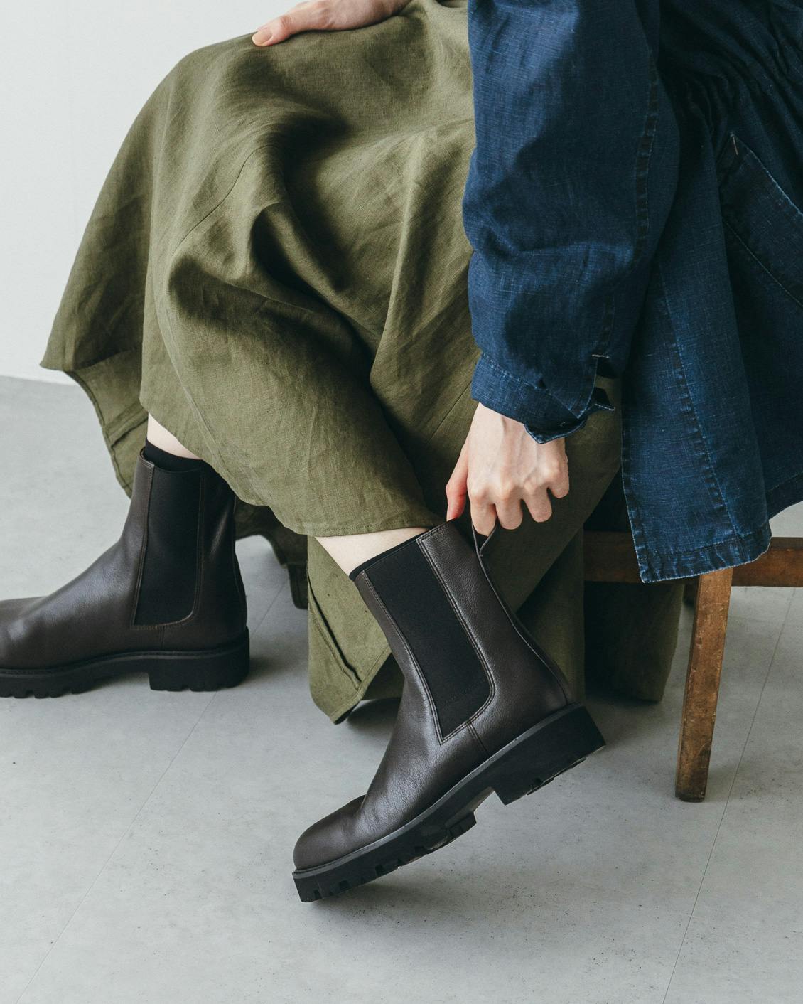 品よく、軽やかに」こだわりソールのサイドゴアブーツ / 牛革