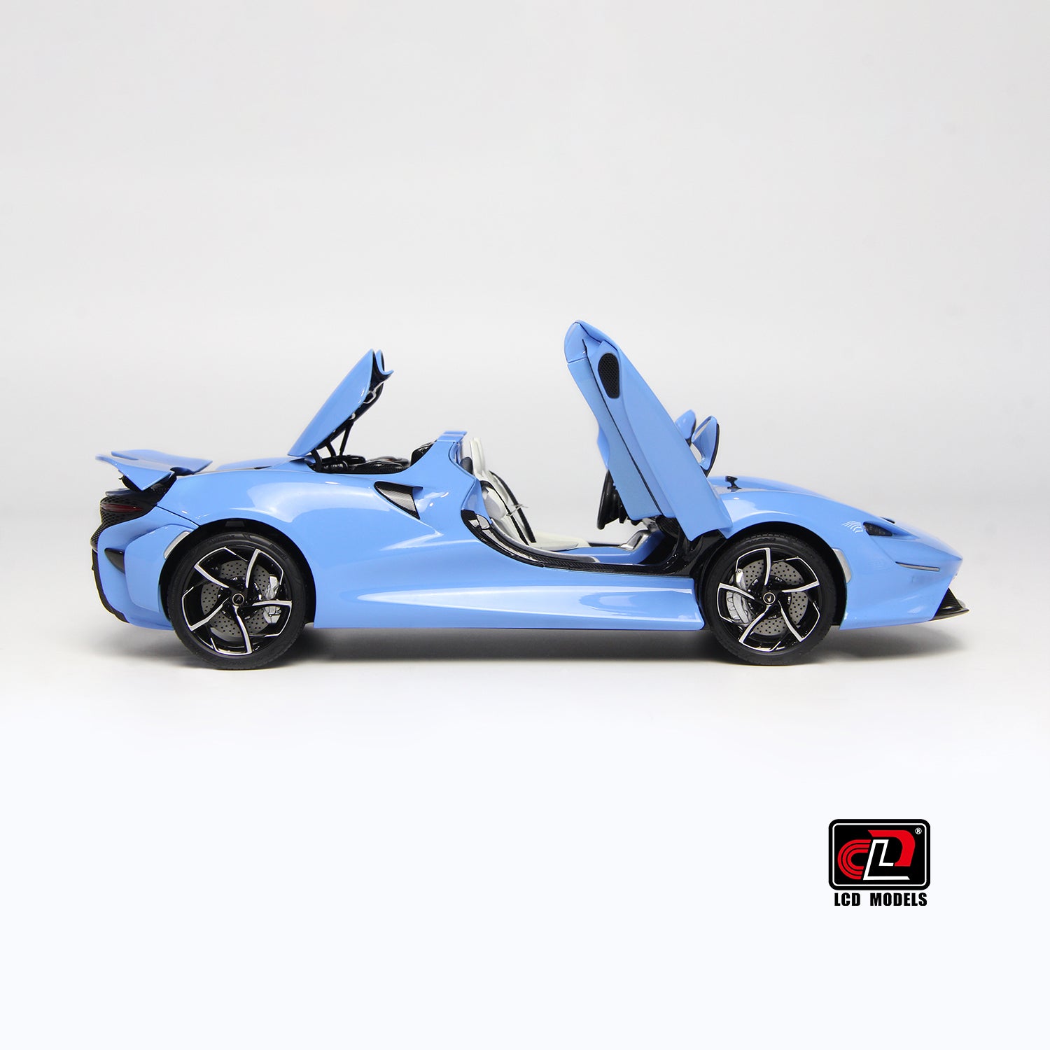 Preorder] LCD 1:18 McLaren ELVA - Blue – Horizon Diecast