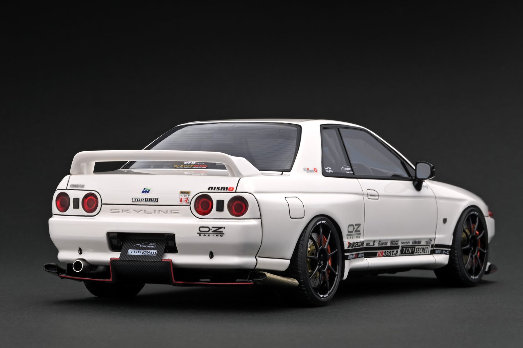 Ignition Model 1:18 TOP SECRET Nissan Skyline GT-R (VR32) White
