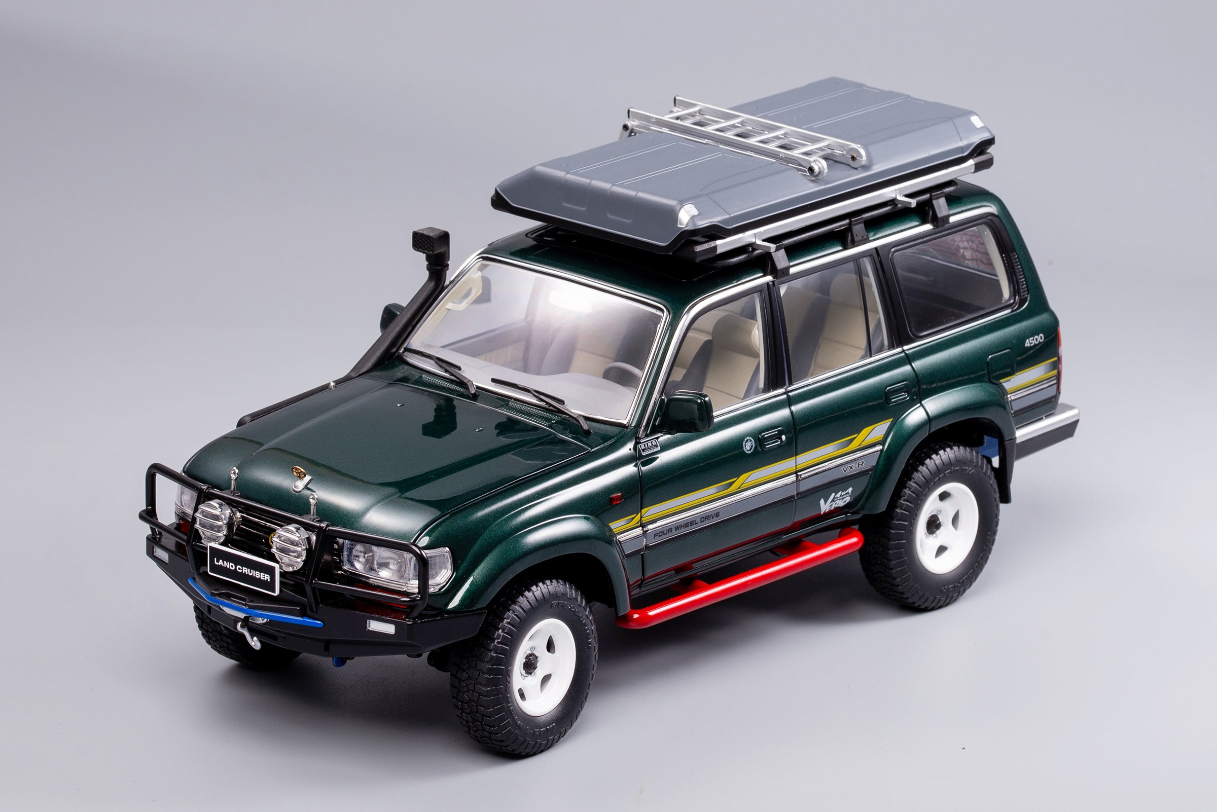 KENGFAI 1:18 Land Cruiser Pearl Green Off-road Left LHD – Horizon