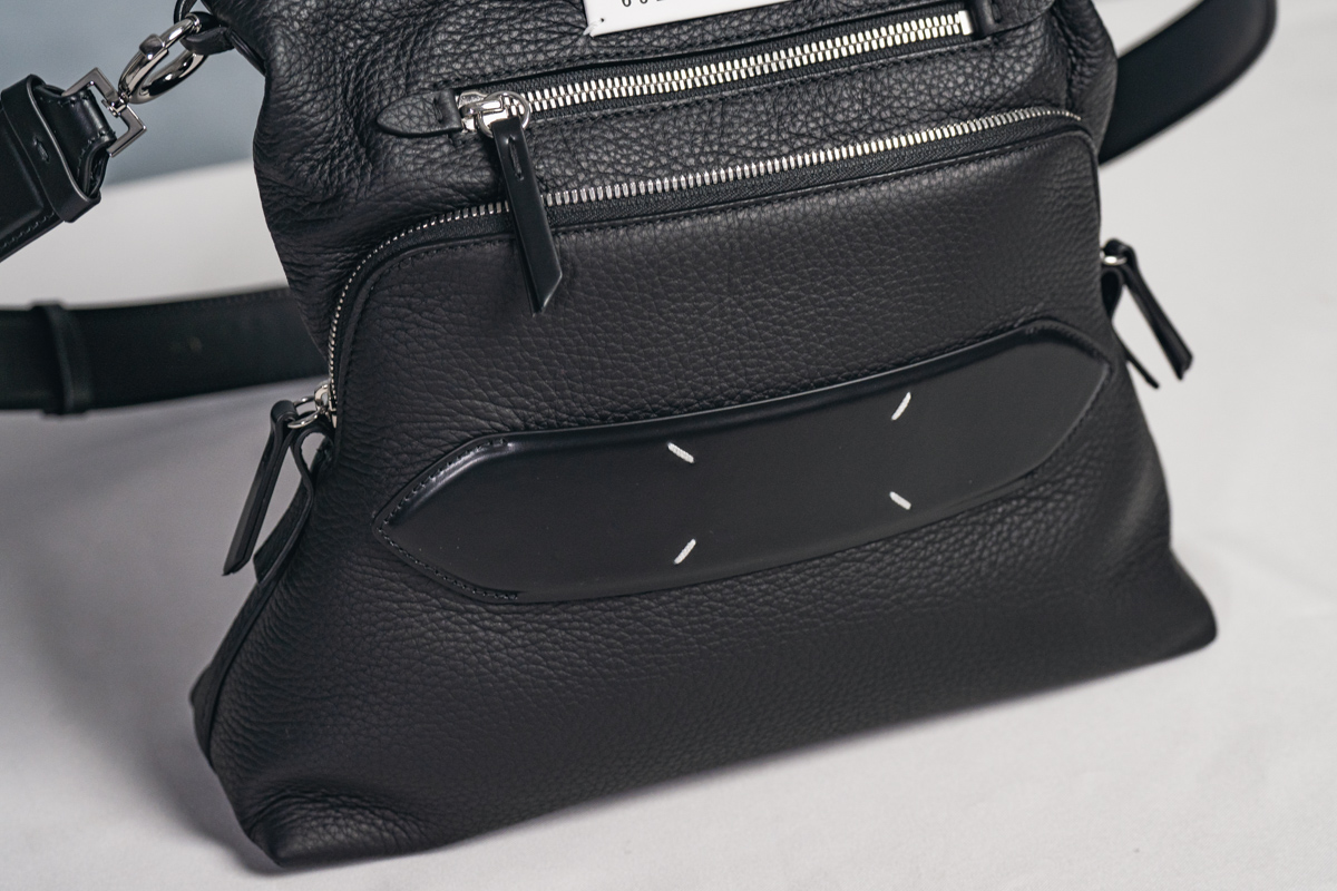 メゾンマルジェラの5ACミニショルダーバッグ | HUES 福岡セレクトショップ