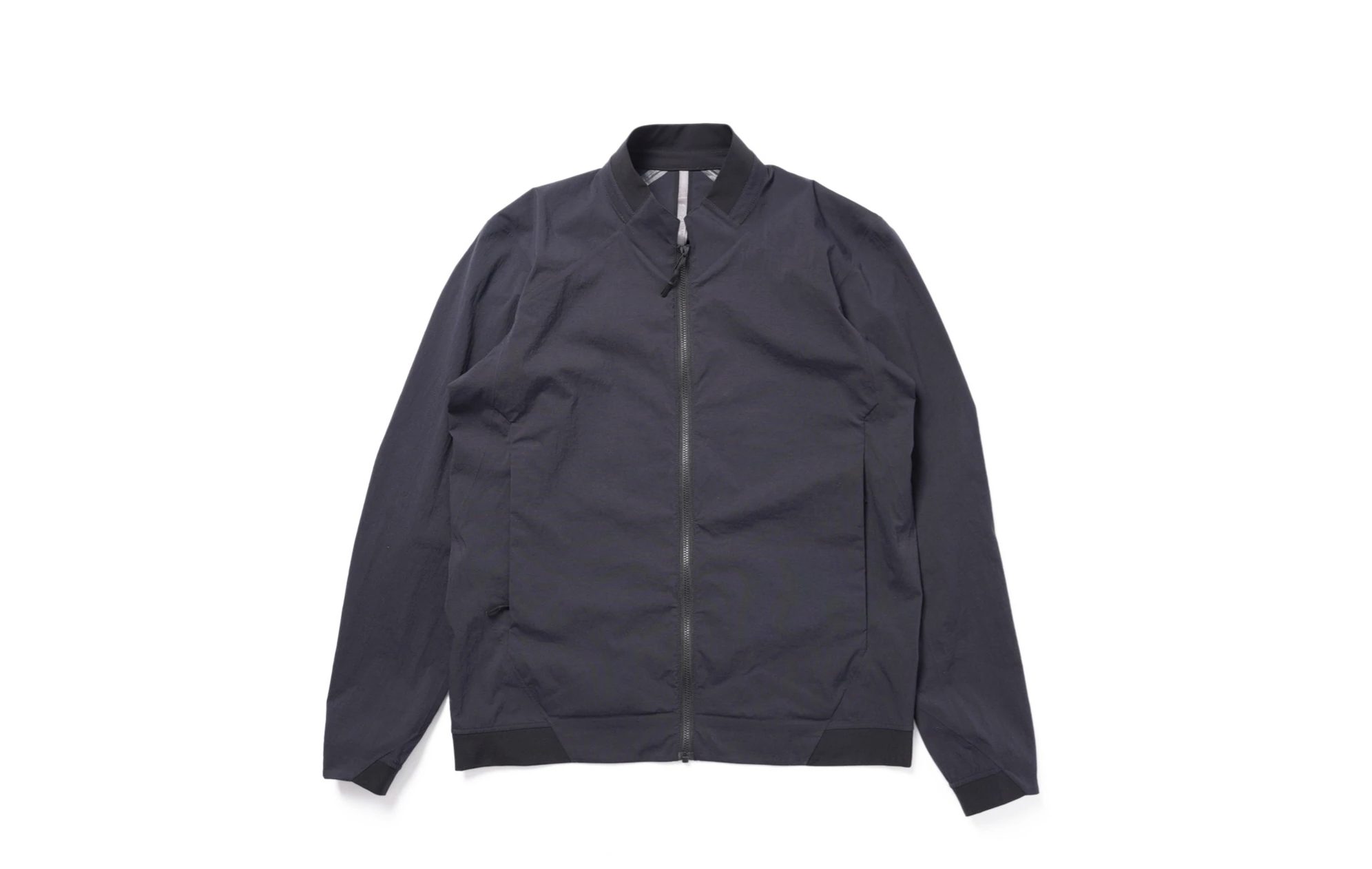 アークテリクスヴェイランスのニームジャケット | HUES 福岡セレクト