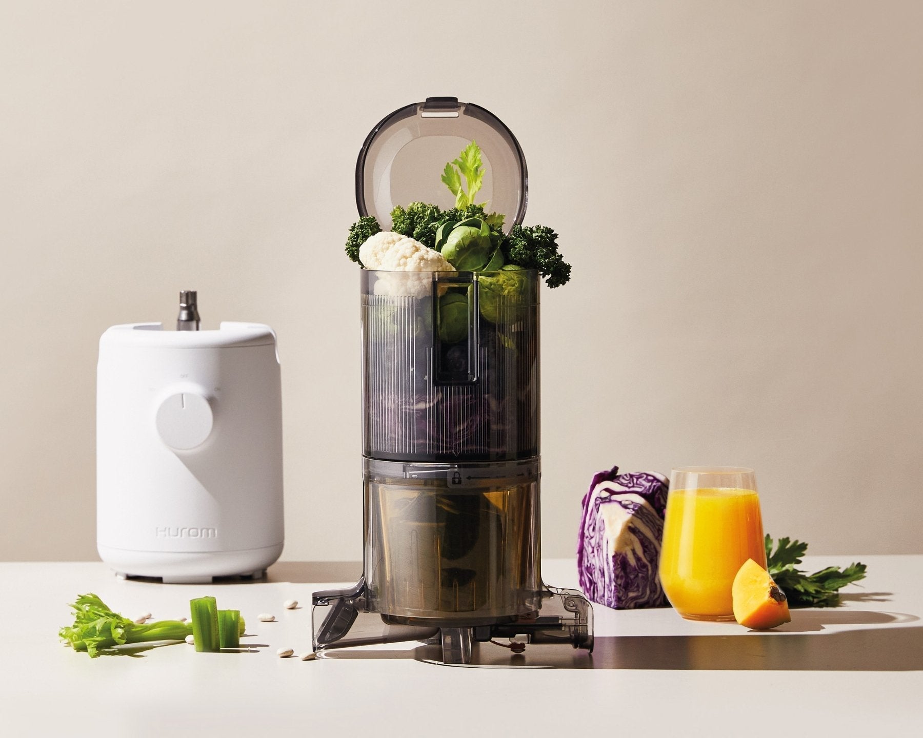 HUROM H310A Slow Juicer weiss | Kompakt & Easy Clean – Hurom Schweiz