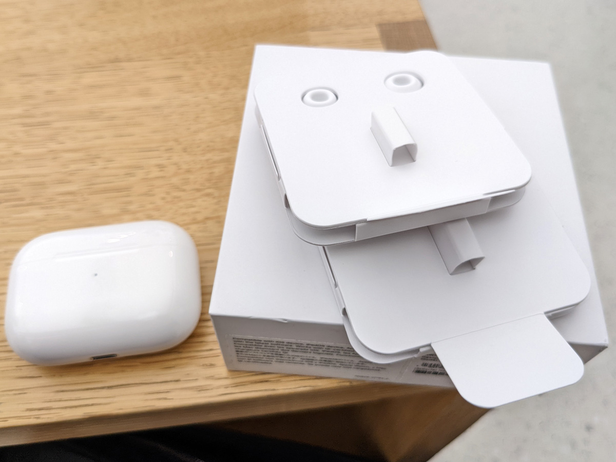 AirPods Pro からザーザー雑音 → 無償交換してもらいました | ジジイ