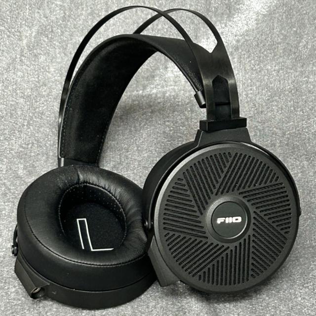 アウトレット品》FIIO 開放型ヘッドホン FT5 (FIO-FT5-B)の通販はau