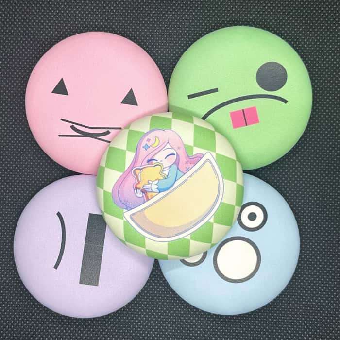 つるもち缶バッジ - idworld