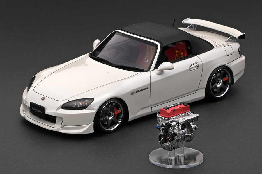 IG2588 1/18 Honda S2000 (AP2) Pearl White With Engine | LINE UP