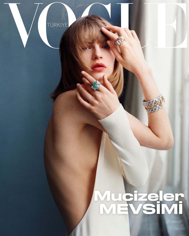 Vogue Turkey December 2024 Cover (Vogue Turkey)