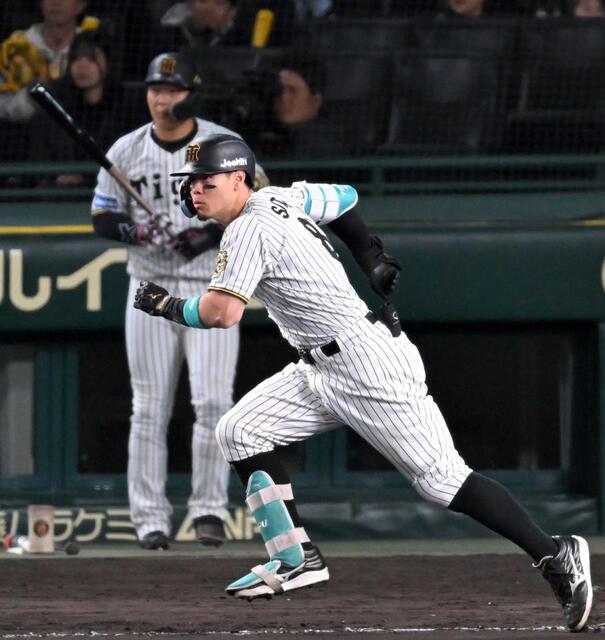 阪神 日本一確率4％の崖っぷち 敗戦もクリーンアップ奮起 佐藤輝4戦