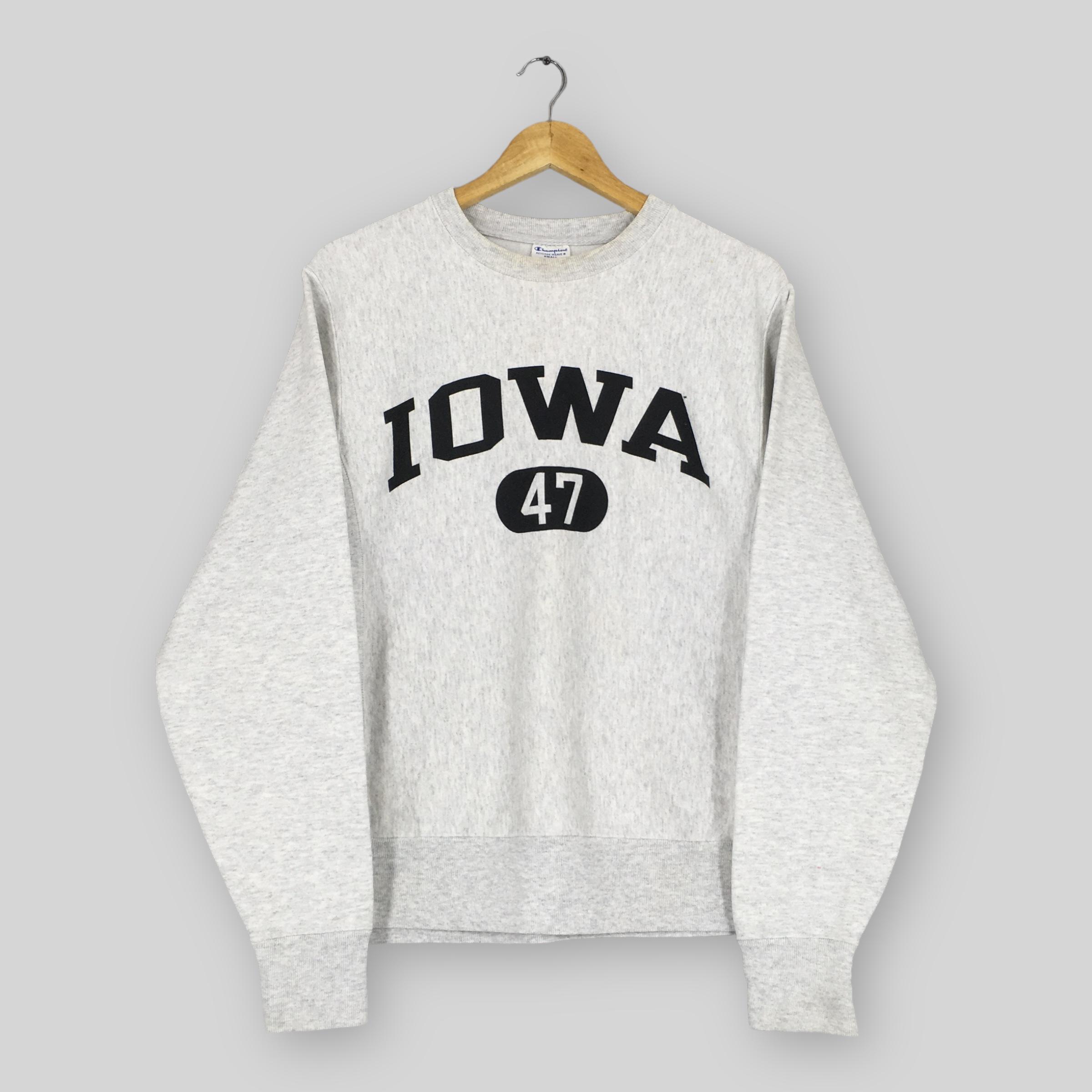 Vintage Champion Iowa Hawkeyes NCAA Sweatshirt Small Iowa Hawkeyes