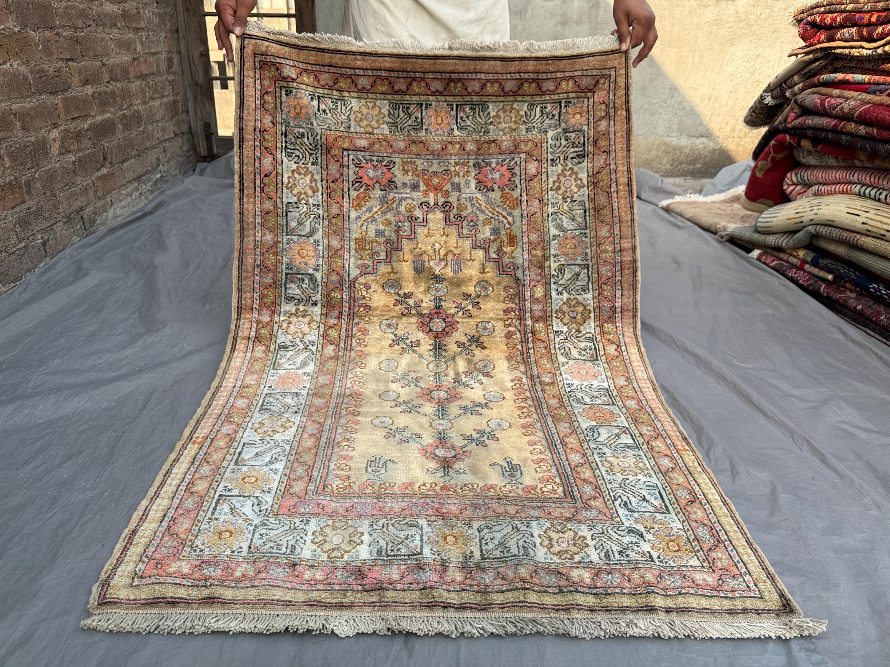Hereke silk rug - Etsy 日本