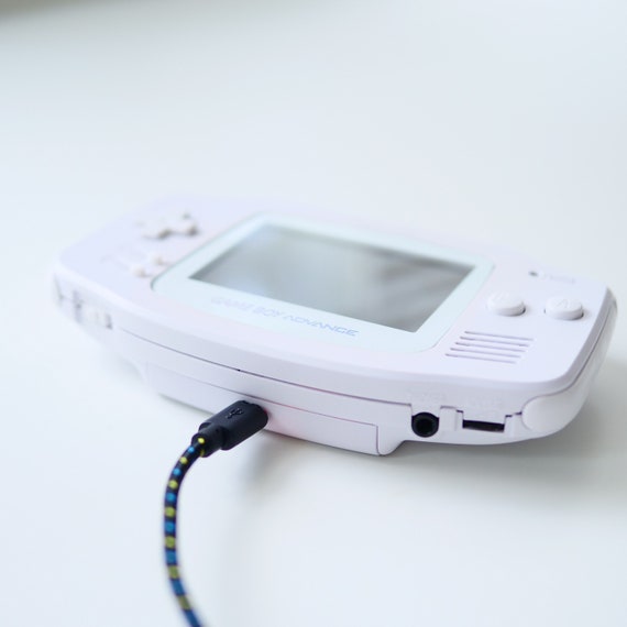 オールホワイトのゲームボーイアドバンス101またはIPSスクリーンバック