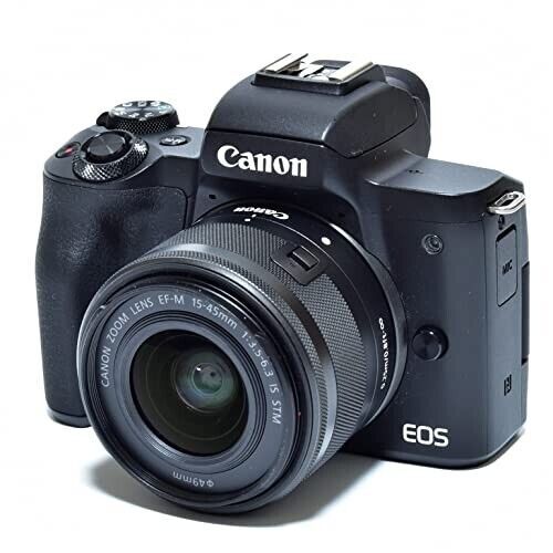 Canon EOS Kiss M digital camera w. ef-M15-45 IS STM Lens Kit black