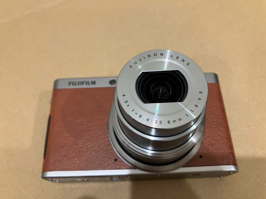 Fujifilm XF1 X Series Compact Digital Camera 12.0MP Brown with